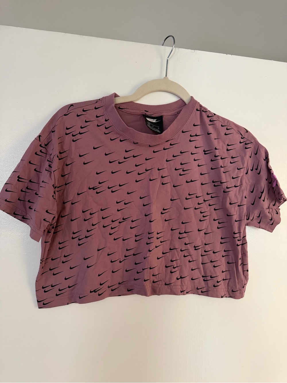 Nike Cropped Shirt